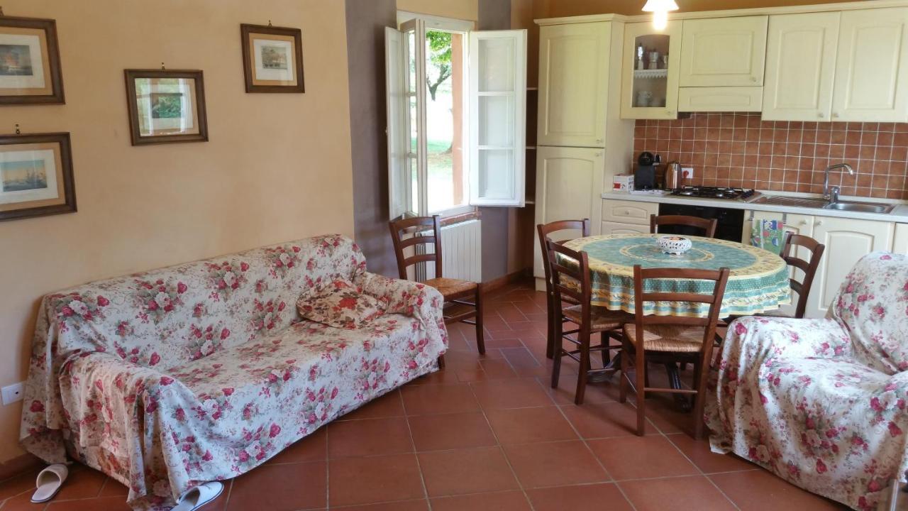 Il Fienile Del Colle Villa Pescia Eksteriør bilde