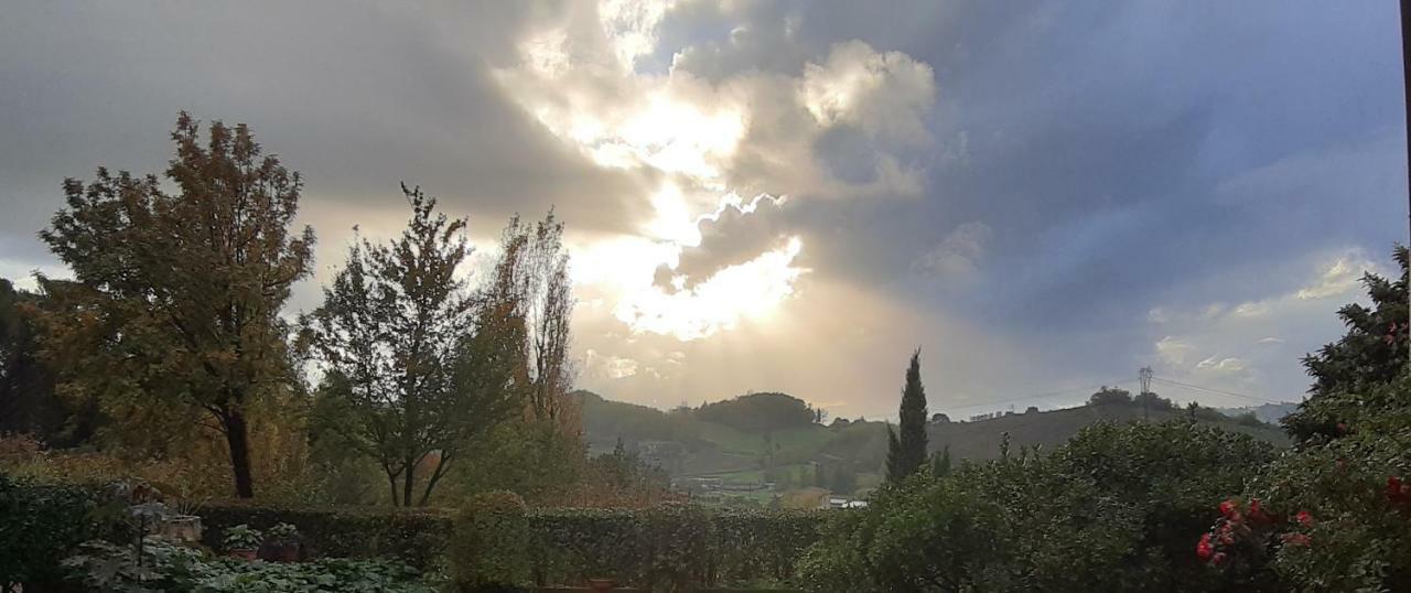 Il Fienile Del Colle Villa Pescia Eksteriør bilde